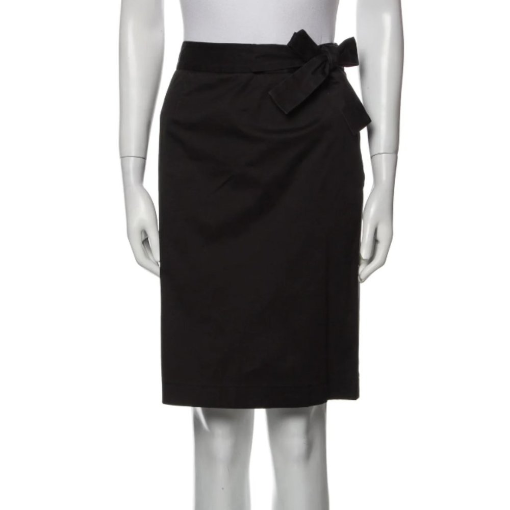 Salvatore Ferragamo Black Bow Skirt, XS / US 2 / IT 38